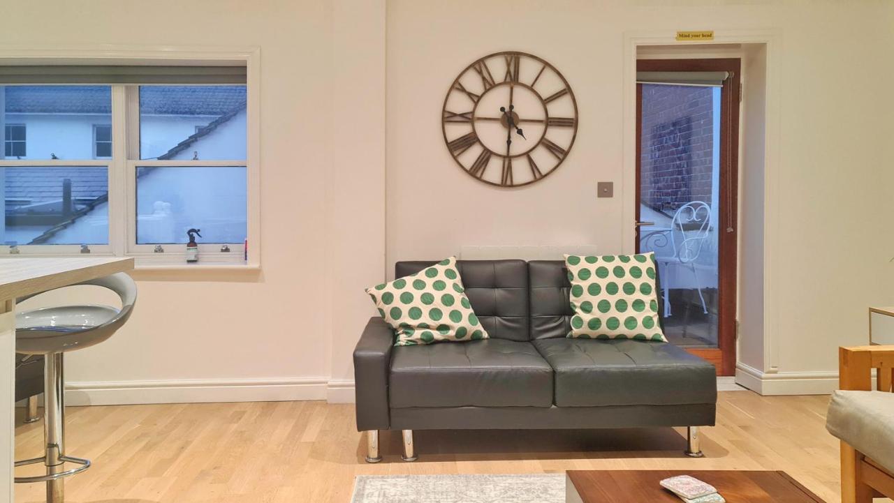 Modern & Central, Perfect Beach Getaway- 2Min Walk Brighton Exterior photo